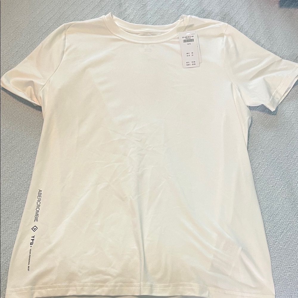 Abercrombie & Fitch White Short Sleeve Performance Tee